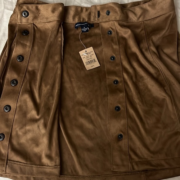 Mini skirt - Picture 2 of 3